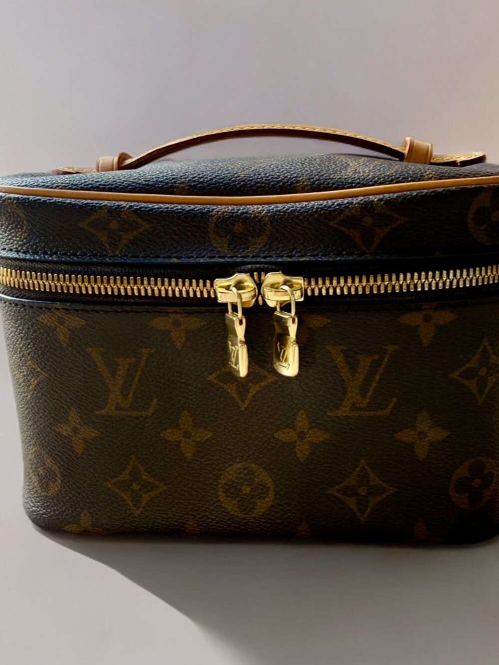 Louis Vuitton Monogram Canvas Nice Mini Vanity Toiletry Pouch - Picture 2 of 16
